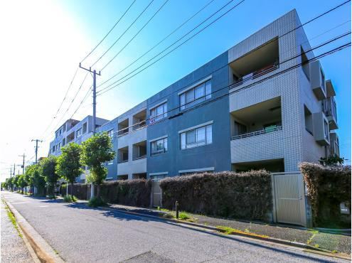 4LDK apartment in Adachi Ward, Tokyo - Photo 1