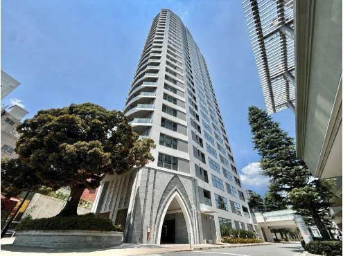 3LDK apartment in Nakano Ward, Tokyo - Photo 1