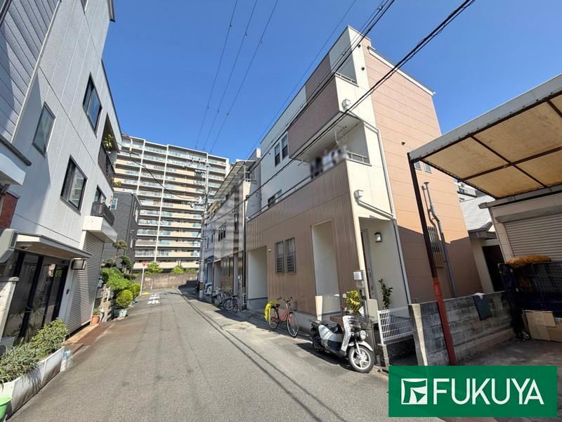 3LDK+S house in Joto Ward, Osaka - Photo 1
