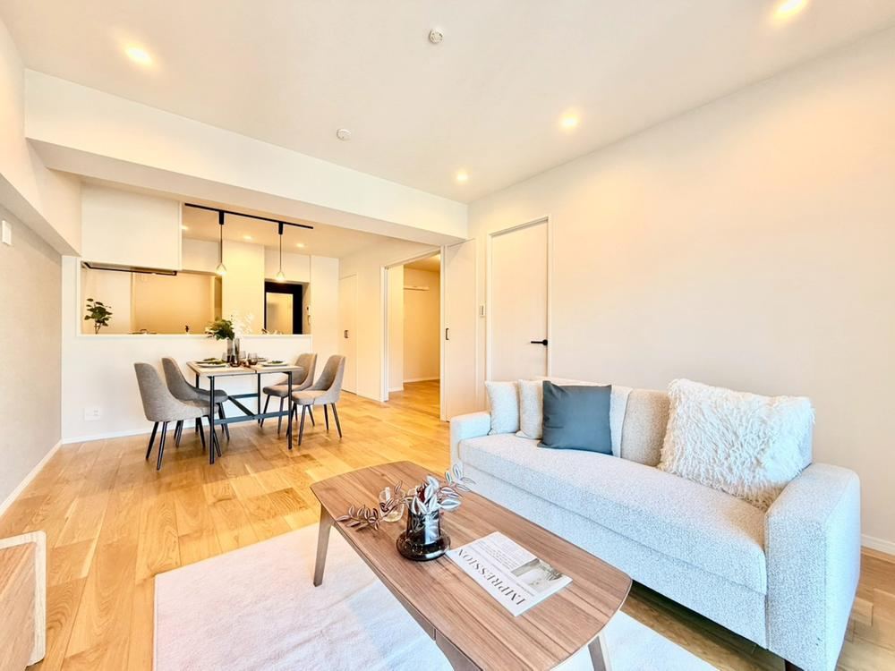 2LDK apartment in Shinjuku Ward, Tokyo - Photo 1