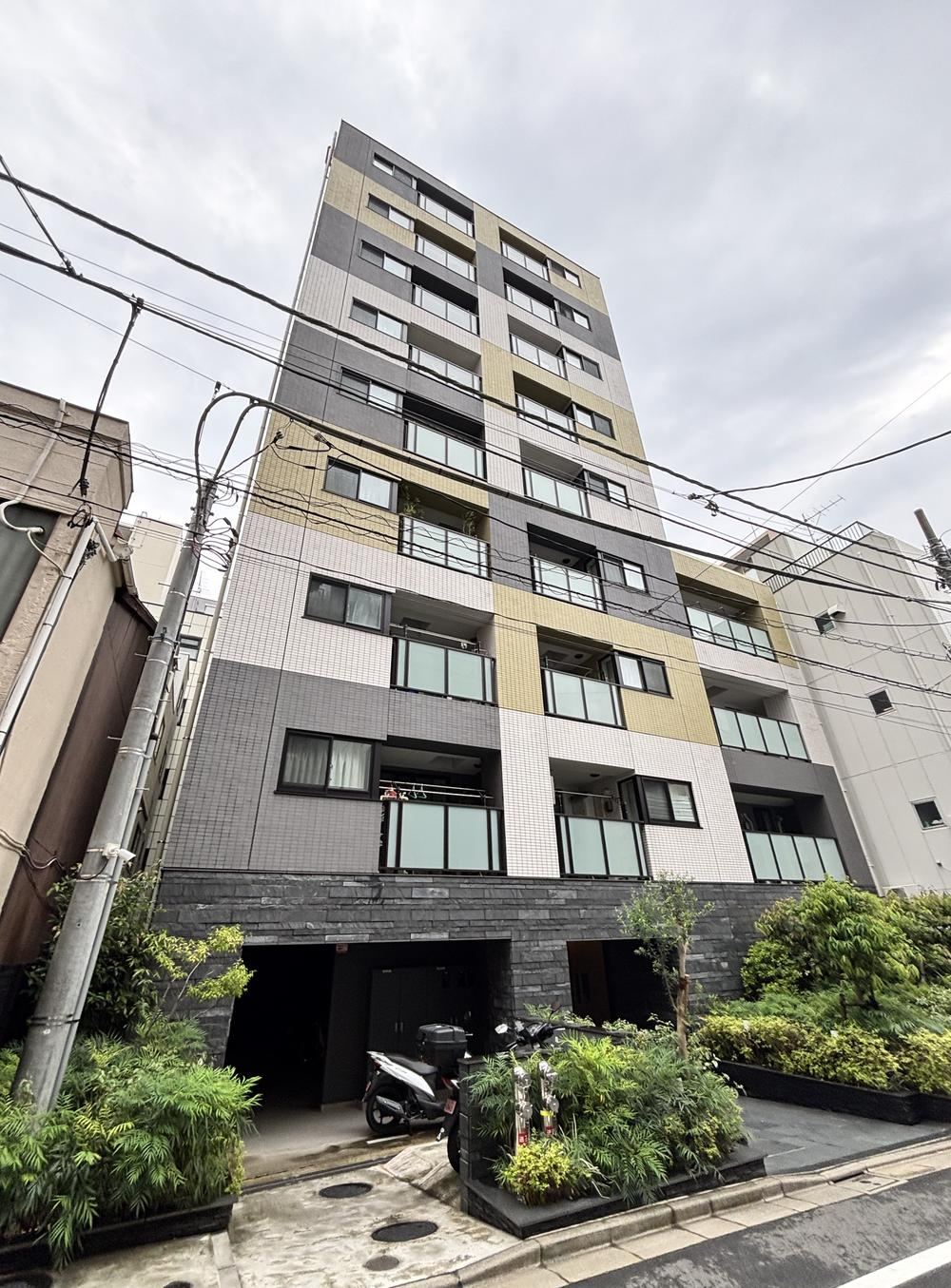 2LDK apartment in Bunkyo Ward, Tokyo - Photo 1