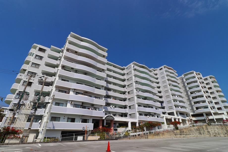 3LDK apartment in Naha, Okinawa - Photo 1