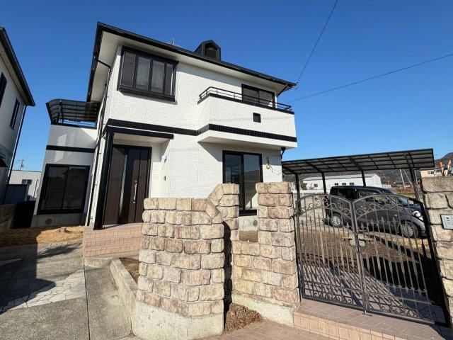 5LDK+S house in Matsuyama, Ehime - Photo 1
