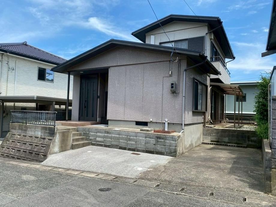 4LDK house in Shimonoseki, Yamaguchi - Photo 1