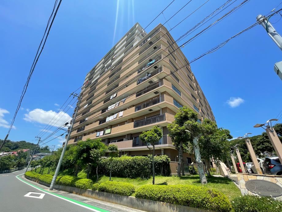 3LDK apartment in Yokosuka, Kanagawa - Photo 1