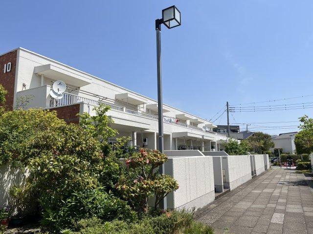 4LDK apartment in Urayasu, Chiba - Photo 1