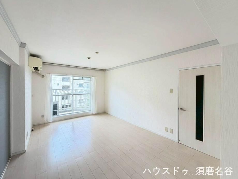3LDK apartment in Suma Ward, Kobe, Hyogo - Photo 1