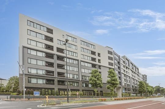 2LDK apartment in Minato Ward, Tokyo - Photo 1