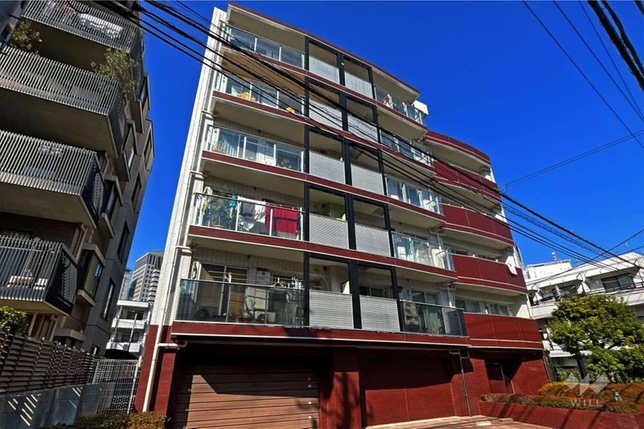 1DK apartment in Shibuya Ward, Tokyo - Photo 1