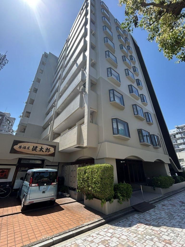 2LDK apartment in Moji Ward, Kitakyushu, Fukuoka - Photo 1