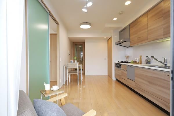 2DK apartment in Itami, Hyogo - Photo 1
