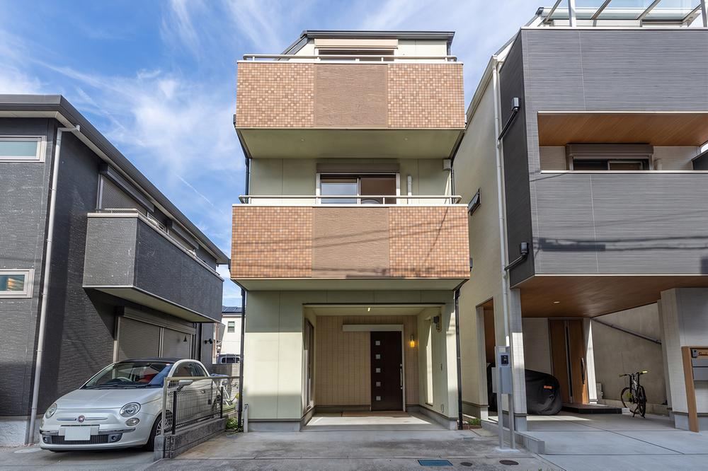 3LDK house in Amagasaki, Hyogo - Photo 1