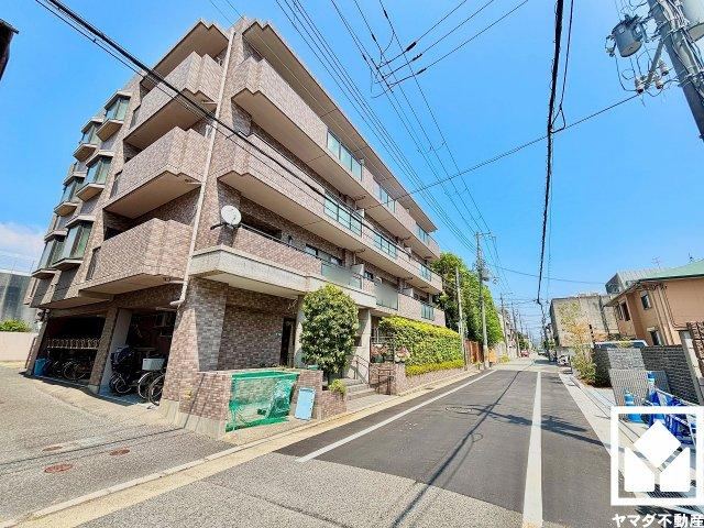 3LDK apartment in Nishinomiya, Hyogo - Photo 1