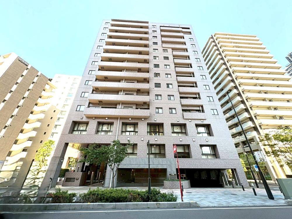 4LDK apartment in Kawaguchi, Saitama - Photo 1