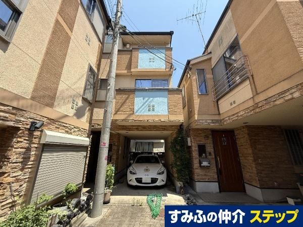 4LDK house in Ota Ward, Tokyo - Photo 1