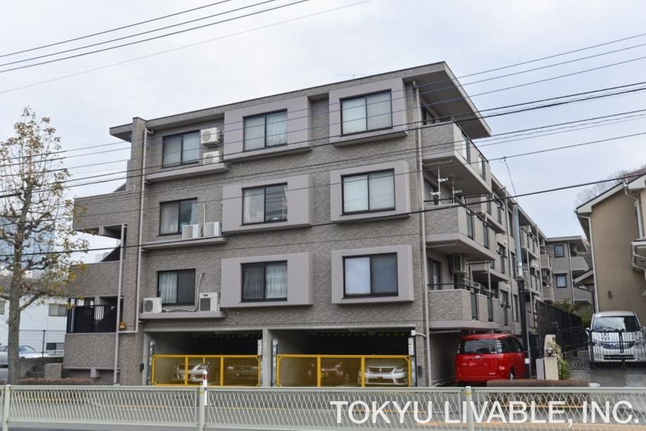 3LDK apartment in Tama, Tokyo - Photo 1