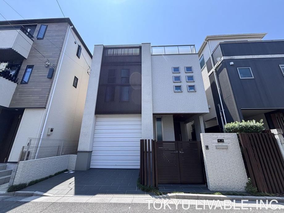 5LDK house in Kawaguchi, Saitama - Photo 1