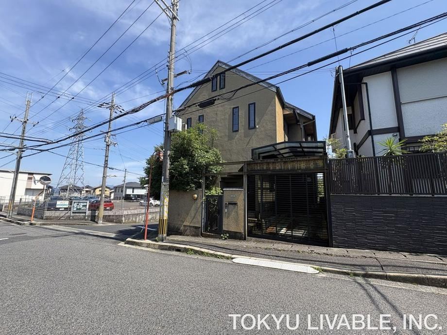 6LDK house in Otsu, Shiga - Photo 1