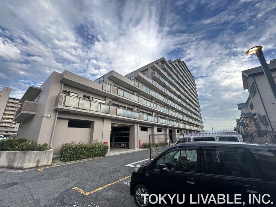3LDK apartment in Kita Ward, Sakai, Osaka - Photo 1
