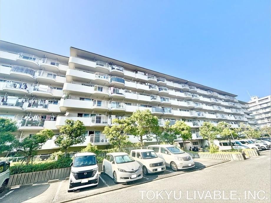 3LDK apartment in Amagasaki, Hyogo - Photo 1