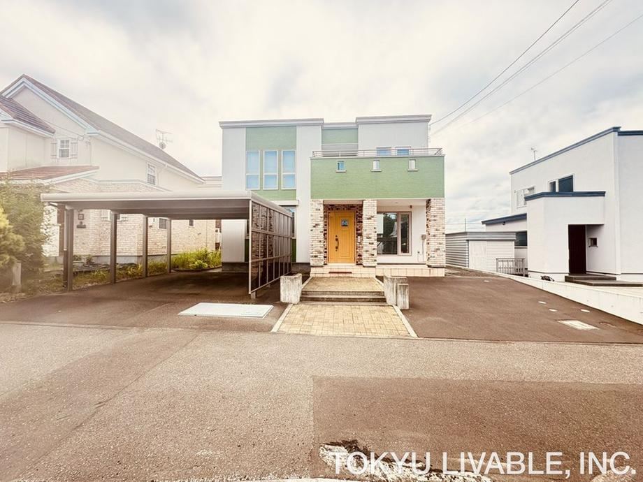 3LDK house in Minami Ward, Sapporo, Hokkaido - Photo 1