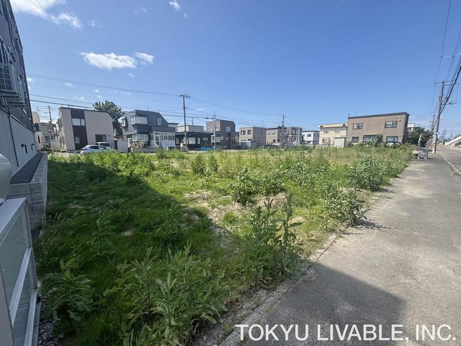 132 m² land in Kita Ward, Sapporo, Hokkaido - Photo 1