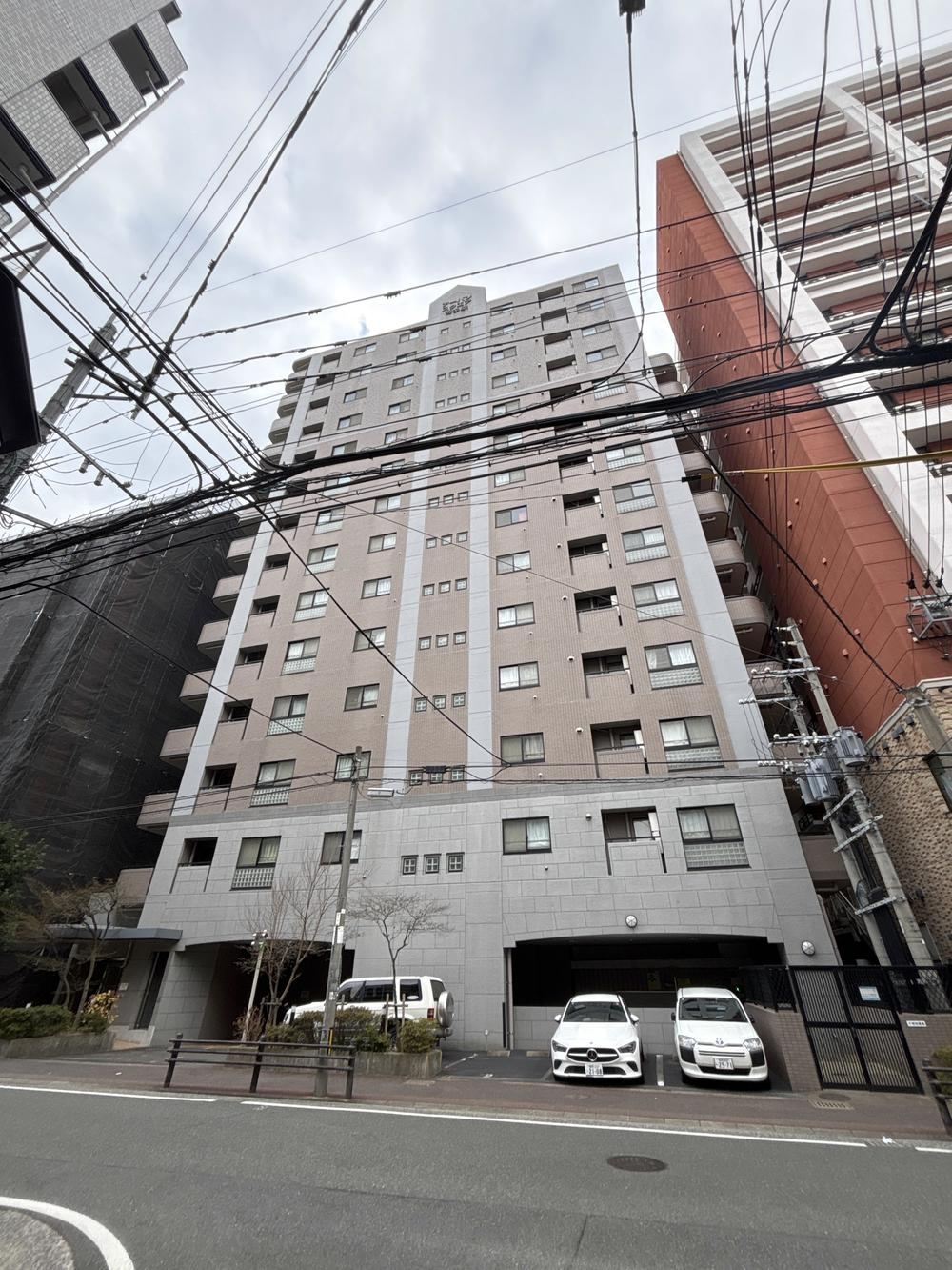 2LDK apartment in Hakata Ward, Fukuoka - Photo 1