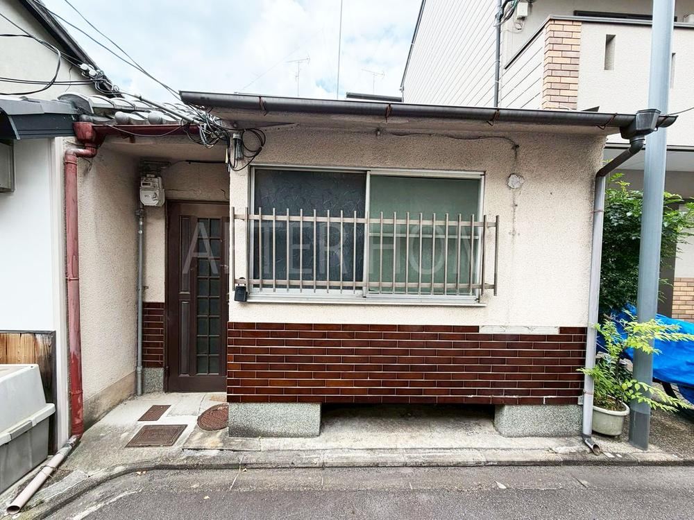 3K house in Nakagyo Ward, Kyoto - Photo 1