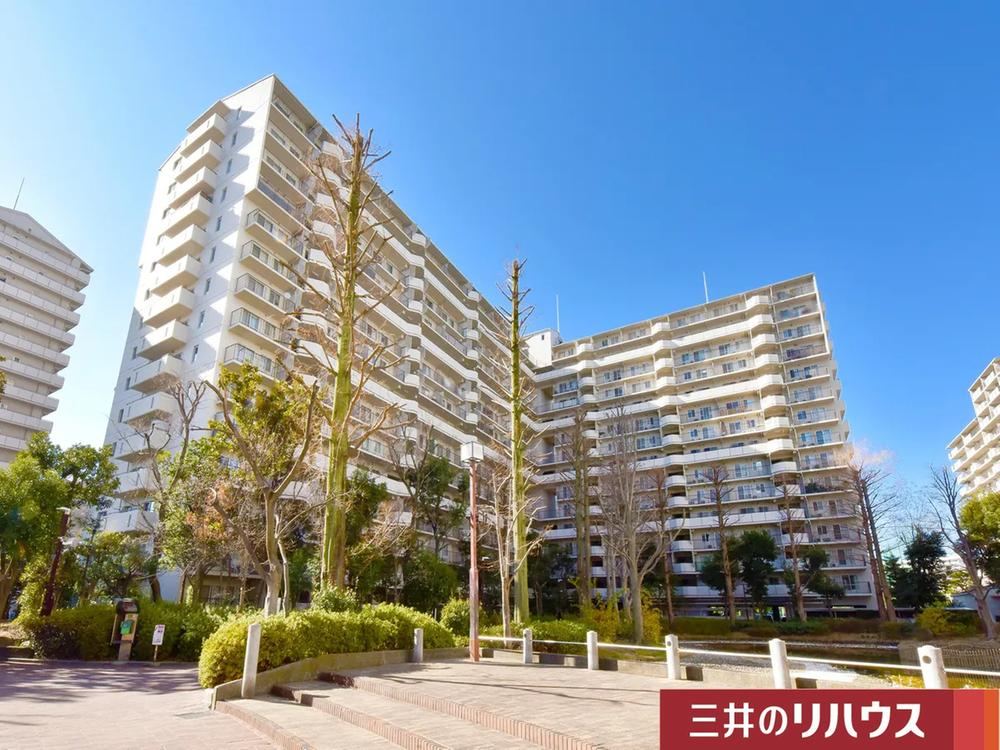 3LDK apartment in Miyakojima Ward, Osaka - Photo 1