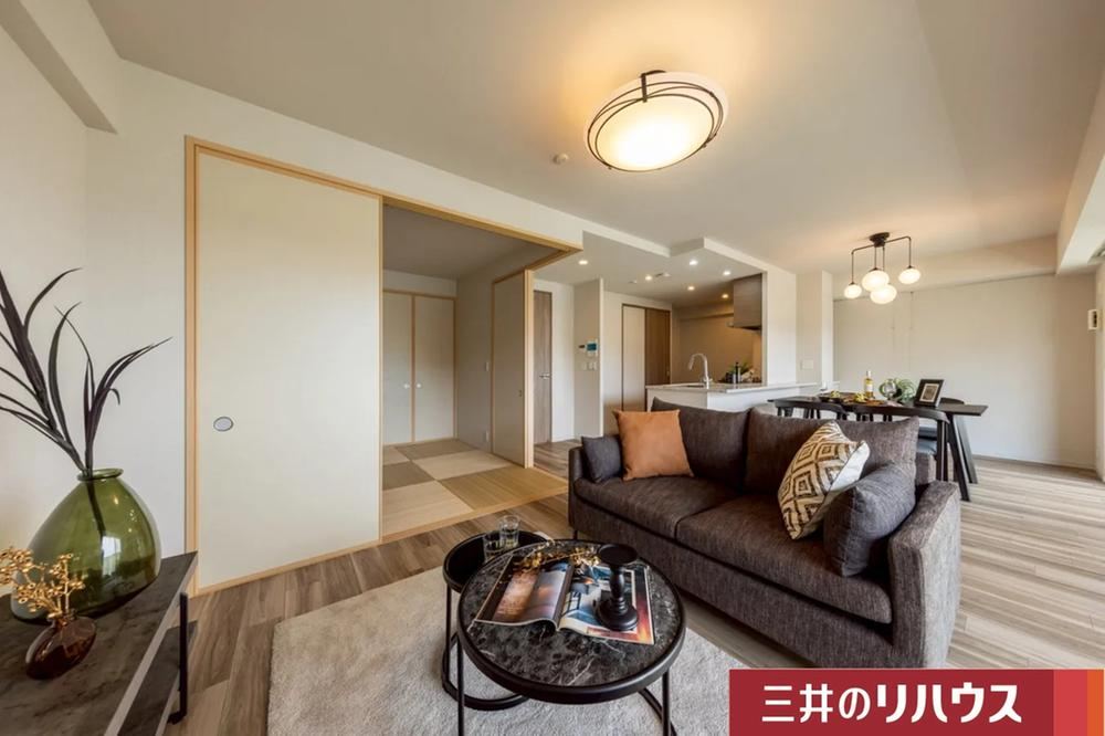 3LDK apartment in Nishinomiya, Hyogo - Photo 1