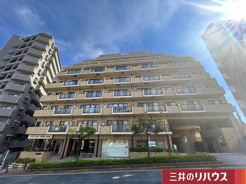 2LDK apartment in Shinjuku Ward, Tokyo - Photo 1