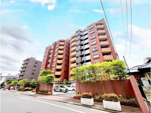 3LDK apartment in Koto Ward, Tokyo - Photo 1