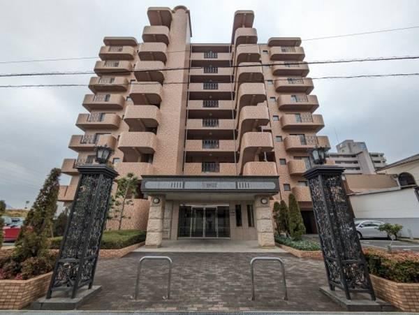 3LDK apartment in Takamatsu, Kagawa - Photo 1