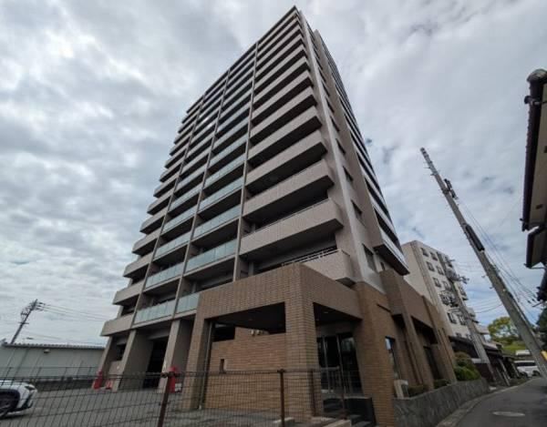 3LDK apartment in Marugame, Kagawa - Photo 1