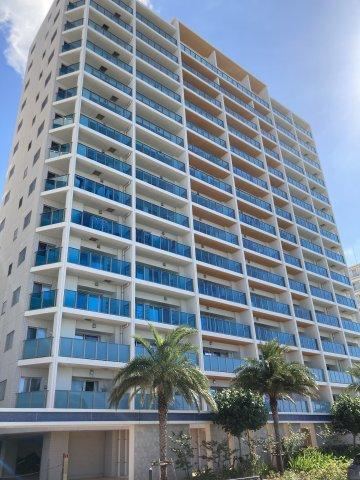 2LDK apartment in Tomigusuku, Okinawa - Photo 1
