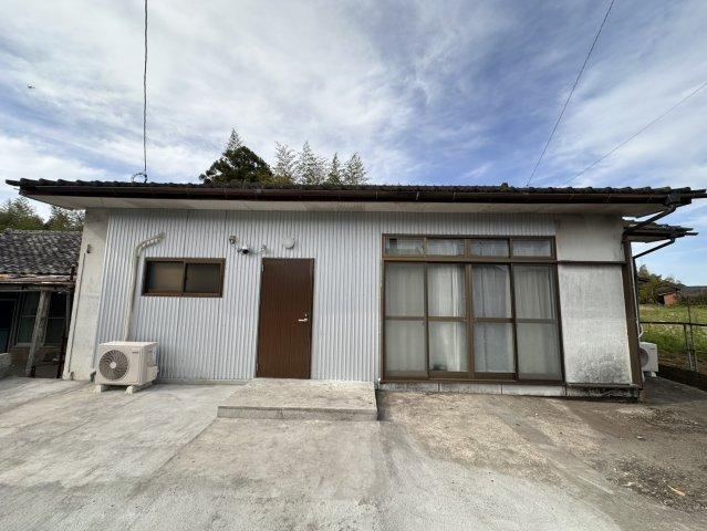 3LDK house in Miyakonojo, Miyazaki - Photo 1