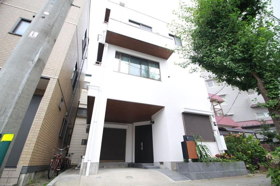 4LDK house in Adachi Ward, Tokyo - Photo 1