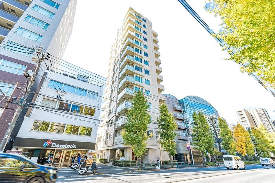 2LDK apartment in Bunkyo Ward, Tokyo - Photo 1
