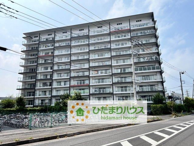 4LDK apartment in Sugito, Kitakatsushika District, Saitama - Photo 1