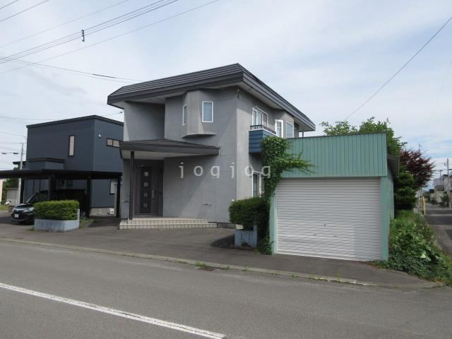 4LDK+2S house in Asahikawa, Hokkaido - Photo 1
