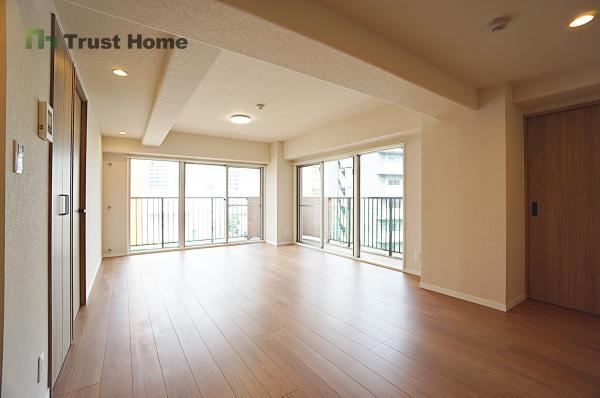 3LDK apartment in Chuo Ward, Kobe, Hyogo - Photo 1