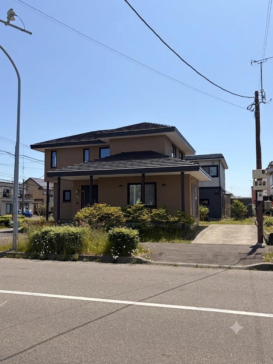 4LDK house in Tomakomai, Hokkaido - Photo 1