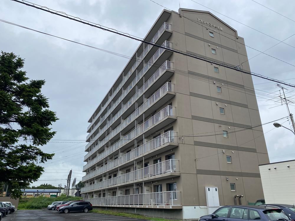 4LDK apartment in Shiroishi Ward, Sapporo, Hokkaido - Photo 1