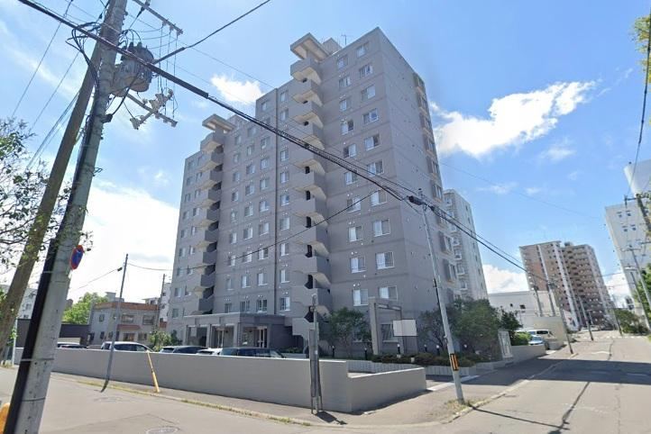 3LDK apartment in Toyohira Ward, Sapporo, Hokkaido - Photo 1