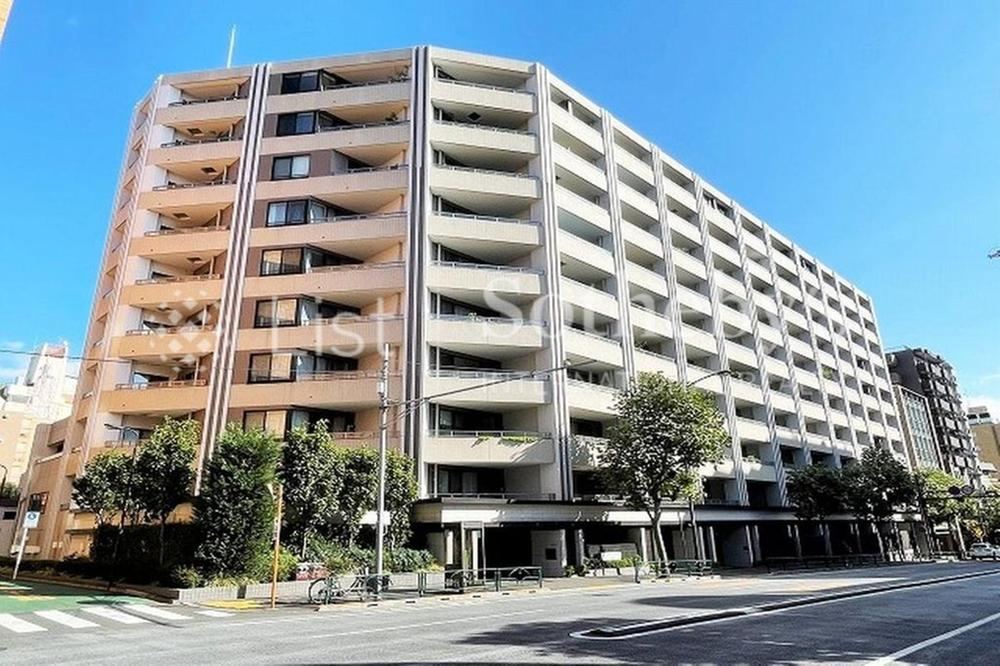 1LDK+S apartment in Shinjuku Ward, Tokyo - Photo 1