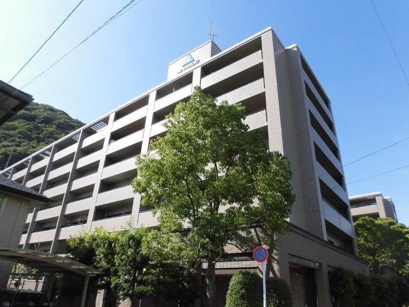3LDK apartment in Mihara, Hiroshima - Photo 1