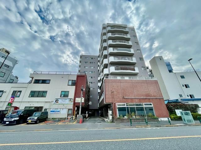 3LDK apartment in Fuchu, Tokyo - Photo 1