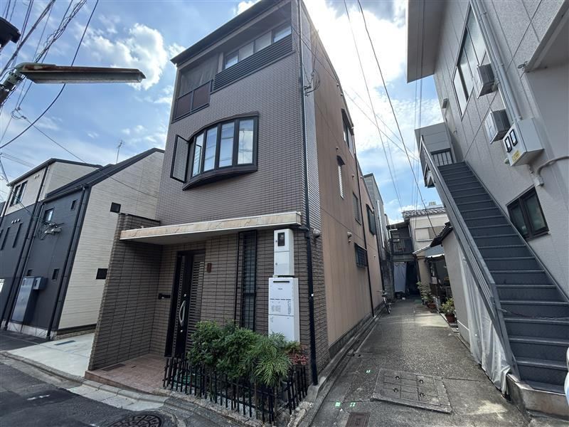 4LDK house in Shimogyo Ward, Kyoto - Photo 1