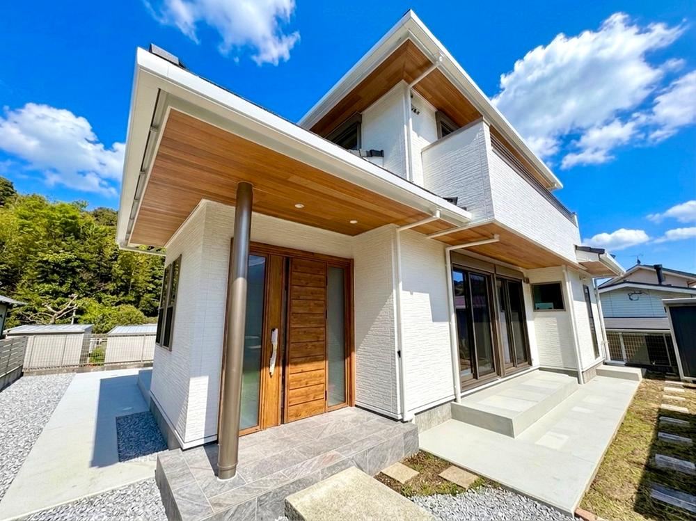 3LDK house in Hayama, Miura District, Kanagawa - Photo 1