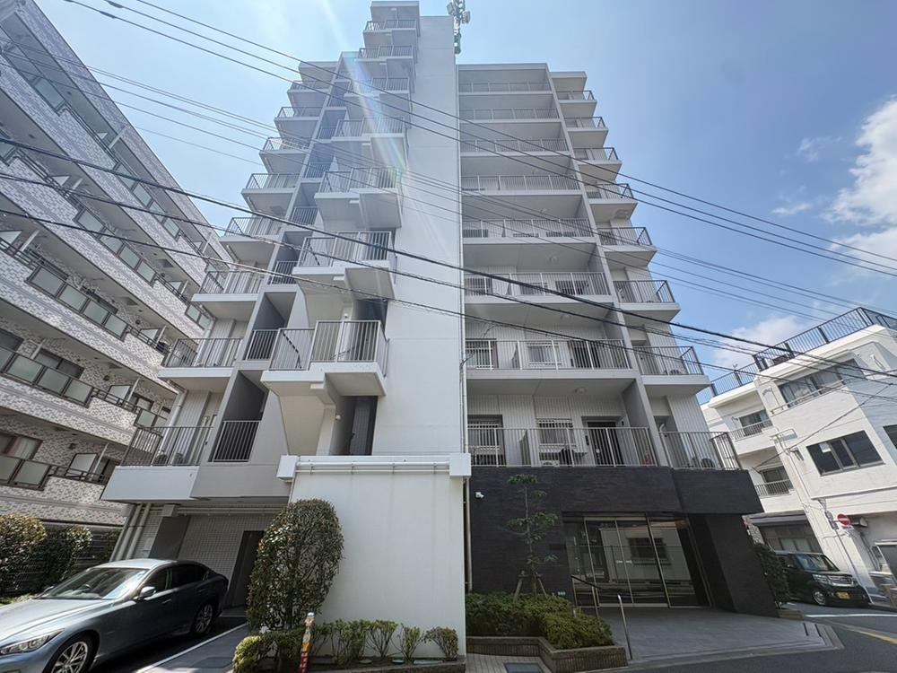 2LDK apartment in Edogawa Ward, Tokyo - Photo 1